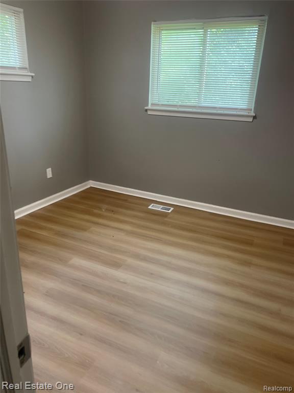 Building Photo - 28148 Fairfax St