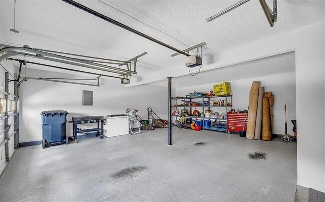 Building Photo - 605 Ashland Park Way SE