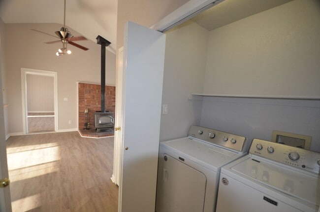 Building Photo - Fairplay home available Now- large fenced yard - Mountain views! Year lease!