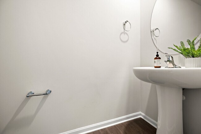 Building Photo - 121 Kennison Ln