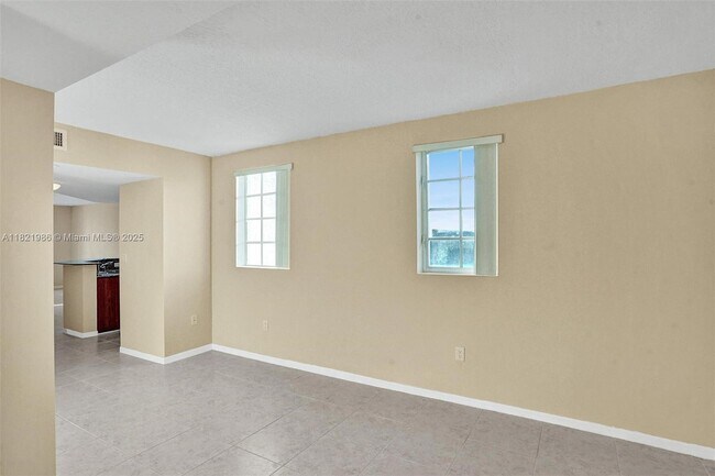 Building Photo - 201 Golden Isles Dr