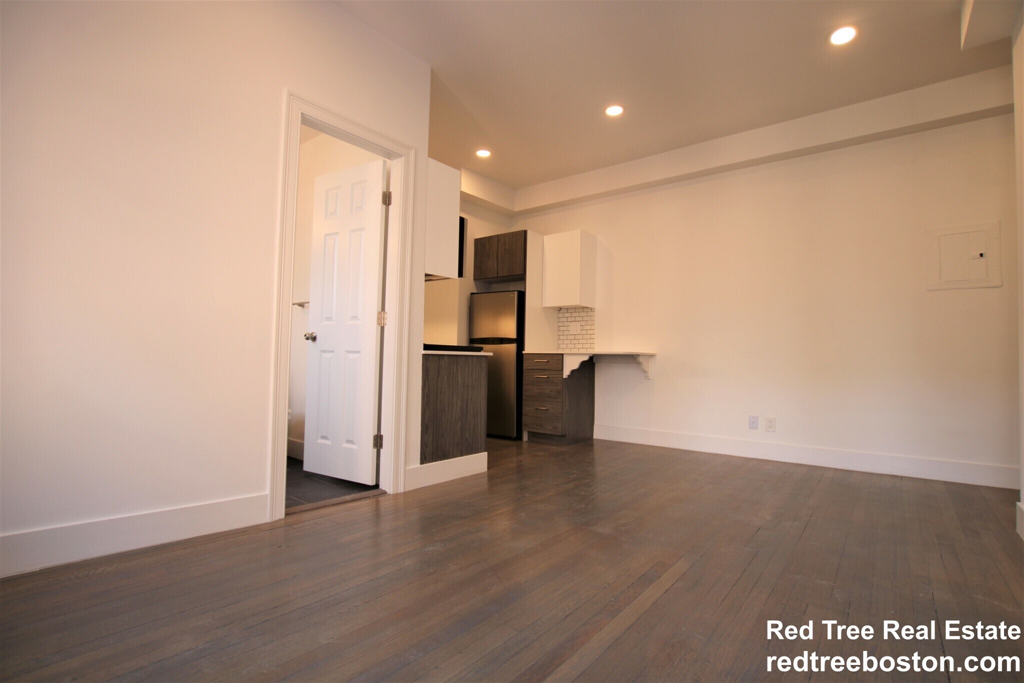 Building Photo - 11 Queensberry St