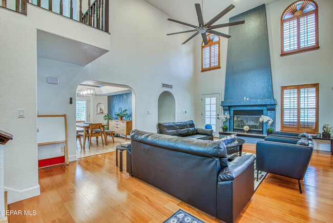 Building Photo - 6205 Brisa Del Mar Dr