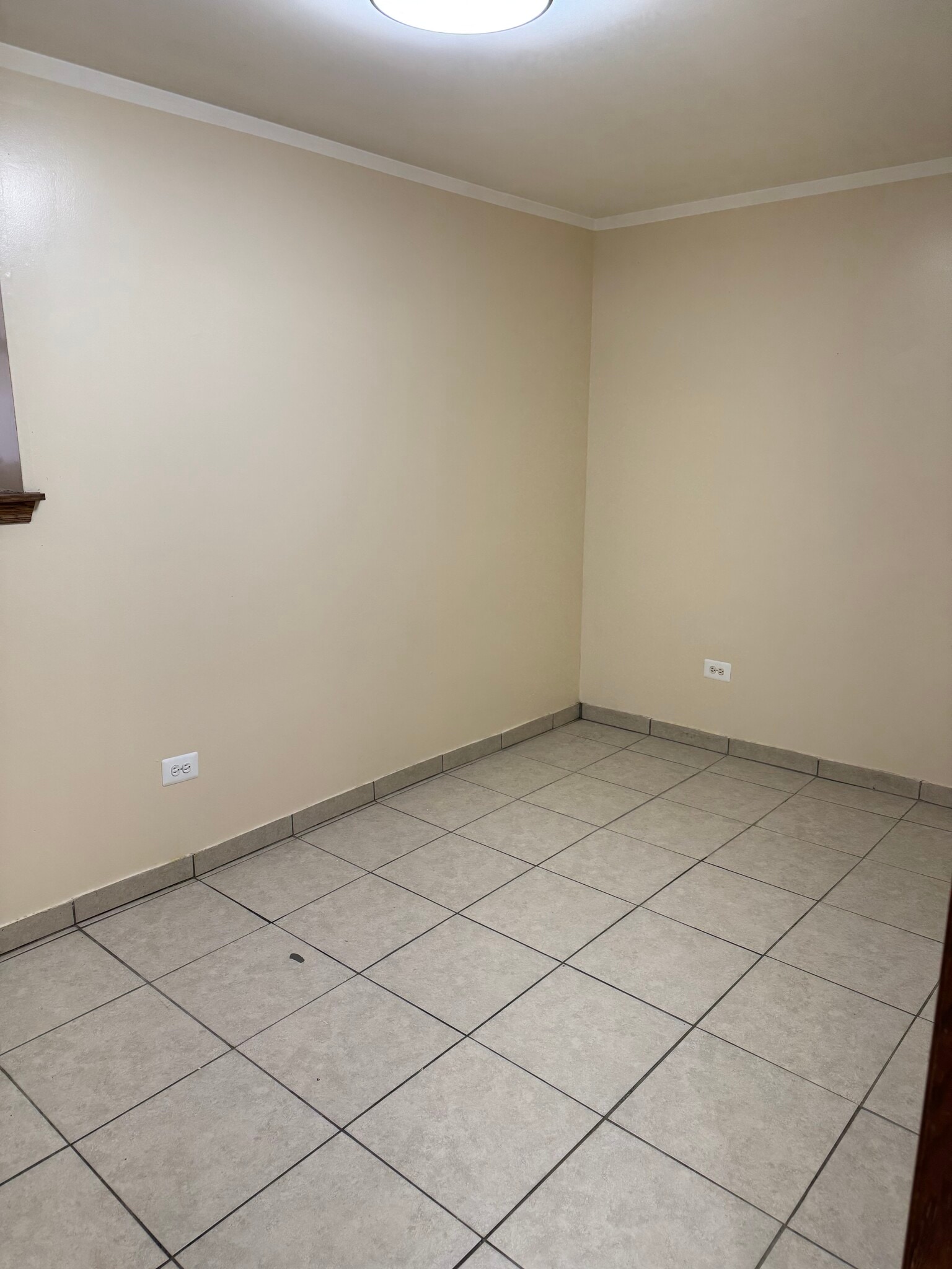 Building Photo - 3748 W Cermak Rd