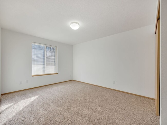 Building Photo - 1525 7th St