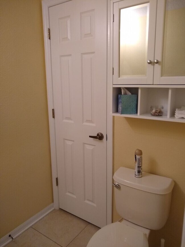 Building Photo - 3 bedroom  Ventana @ Waters Edge townhouse
