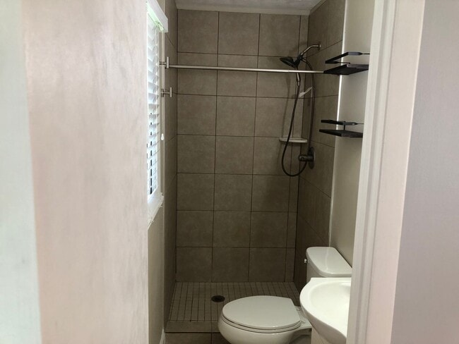 Building Photo - Available August!