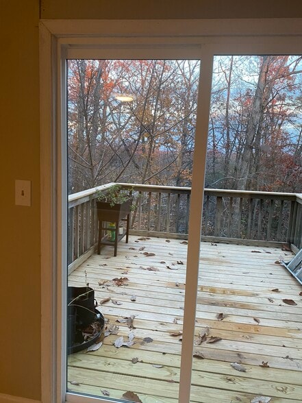 Building Photo - 15355 Gatehouse Ter