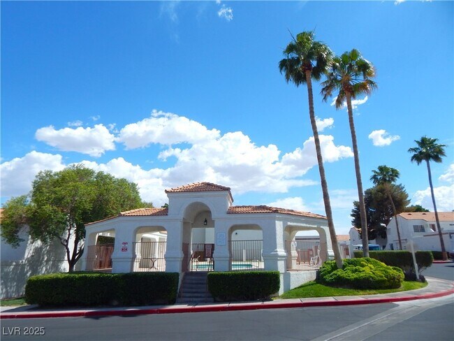 Building Photo - 1800 S Edmond St