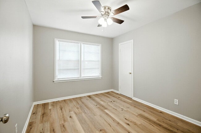 Building Photo - 4208 42nd St