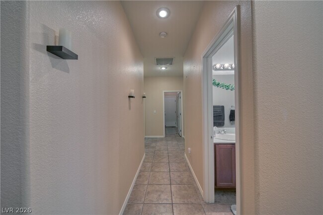 Building Photo - 5720 Al Fresco Ave