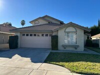 Building Photo - Spacious 4-Bedroom + Office Home in Desirable HOA Community Near New Shopping & Costco