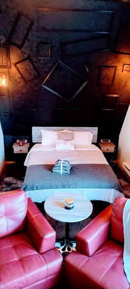 Building Photo - 3306 Powhatan Ave