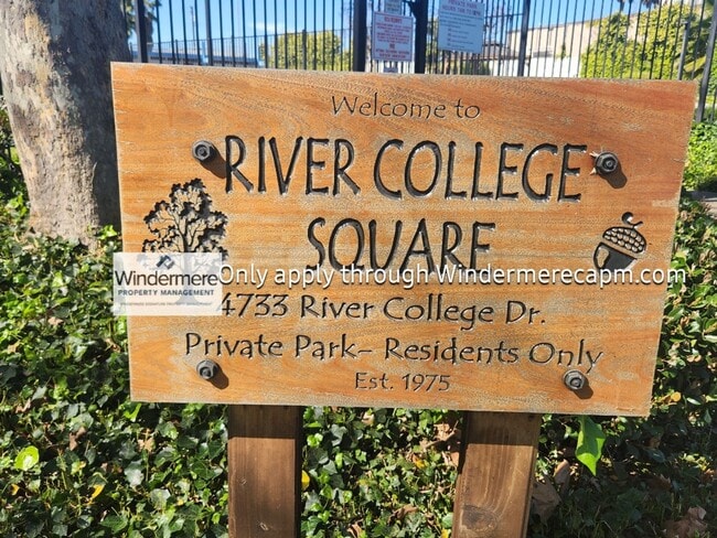 Building Photo - Halfplex Gem at River College Square- Available Now!