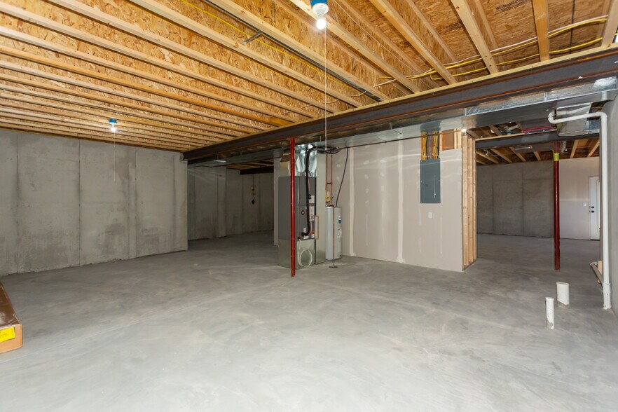 Building Photo - 12675 Victoria Hts