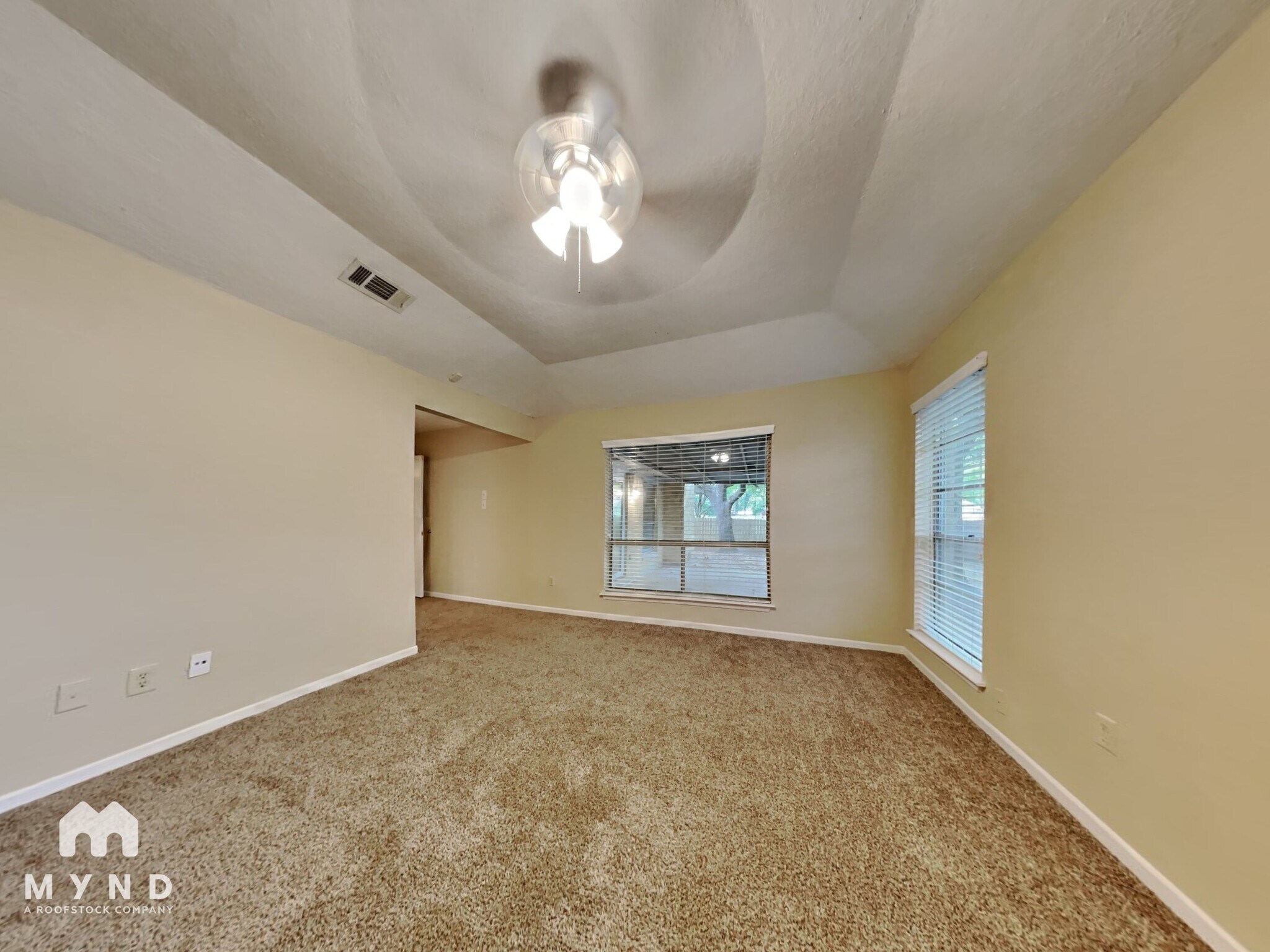 Building Photo - 3430 Deer Valley Dr