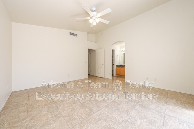 Building Photo - 2868 W Simplicity Dr