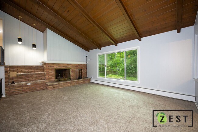 Building Photo - OPEN HOUSE Thursday August 29th 5-6pm