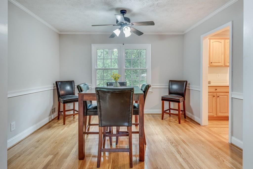 Building Photo - 2663 Rangewood Dr NE