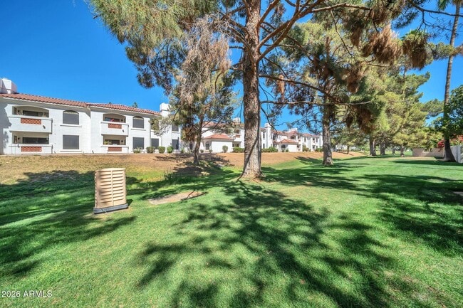 Building Photo - 7368 E Pleasant Run