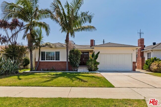 Primary Photo - 12120 Aneta St