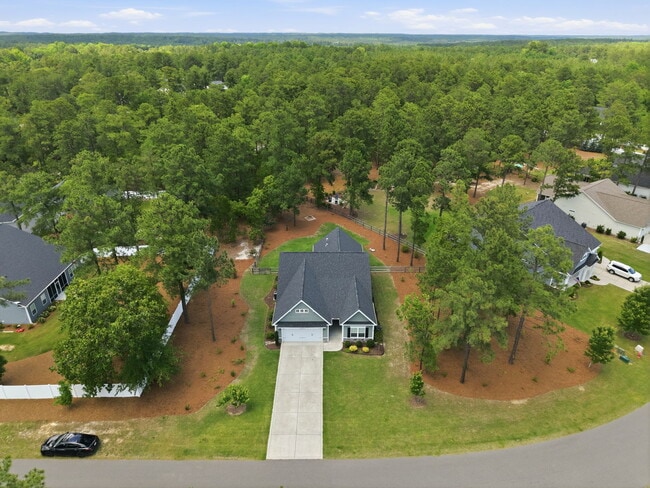 Building Photo - 511 Pondpine Ln