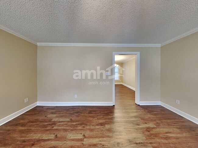 Building Photo - 4700 Forest Highland Dr
