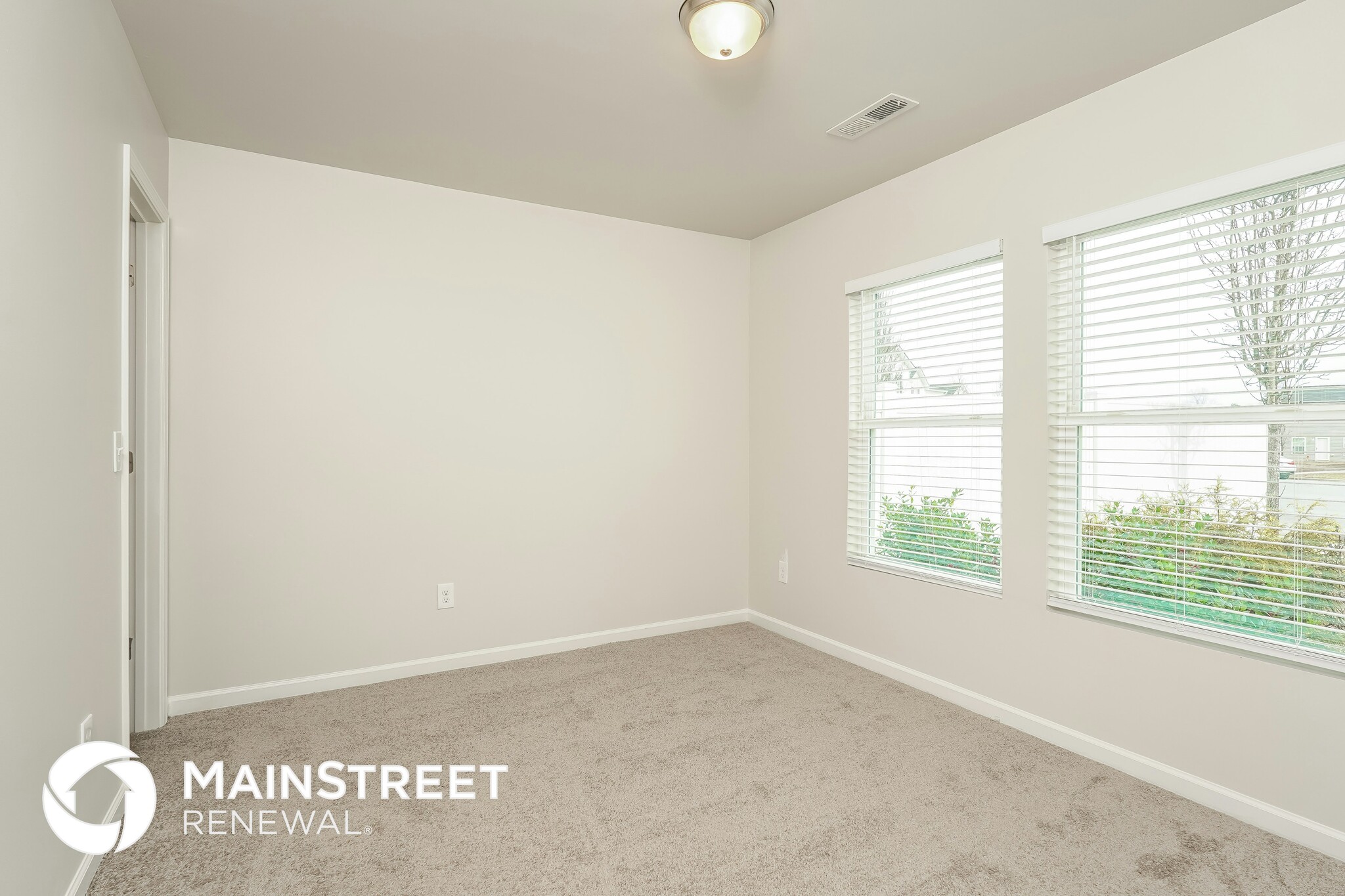 Building Photo - 3800 Bellingham Ct