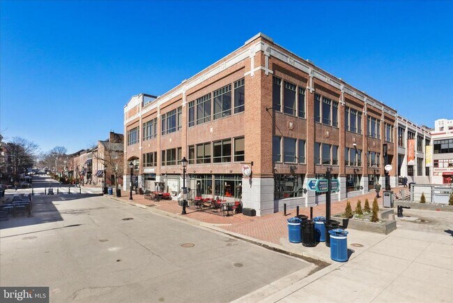 Building Photo - 1201 N Royal St