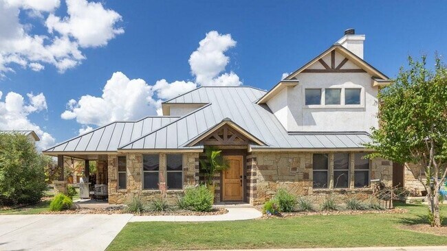 Building Photo - 1702 Gruene Vineyard Crossing