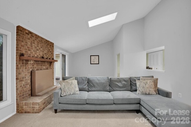 Building Photo - 2427 Studley Rd