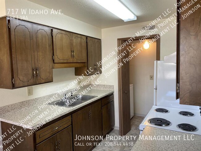Building Photo - 717 W Idaho Ave
