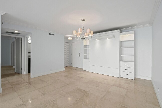 Building Photo - 1701 S Flagler Dr