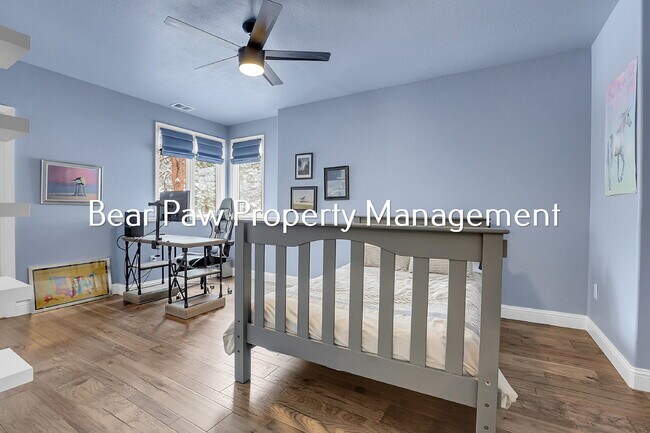 Building Photo - Stunning Home in the Ridge!!