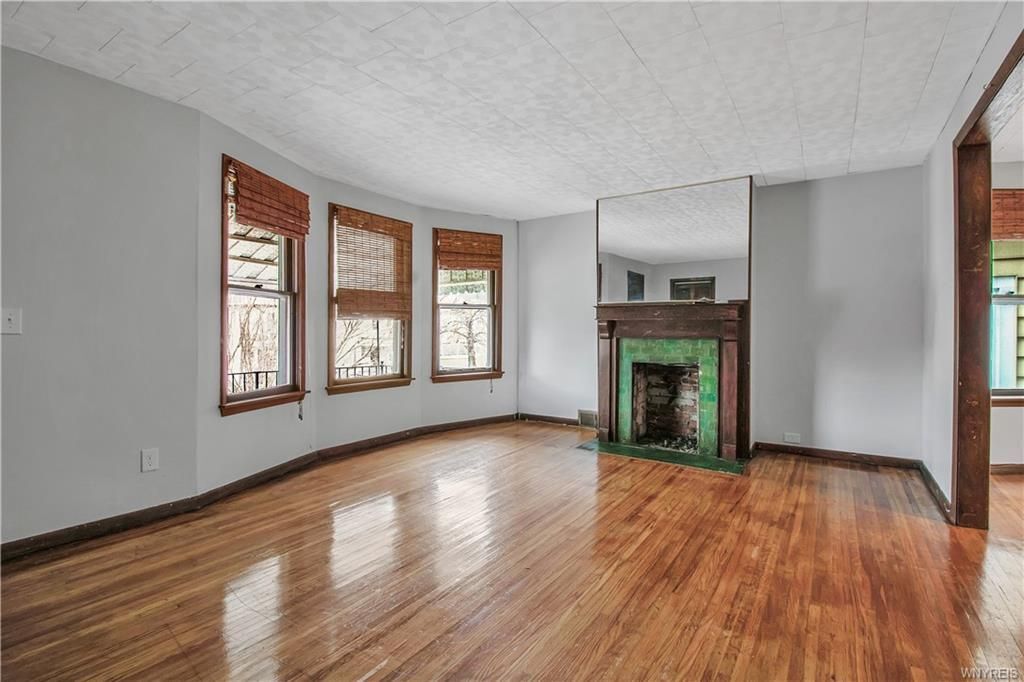 Building Photo - 374 Baynes St