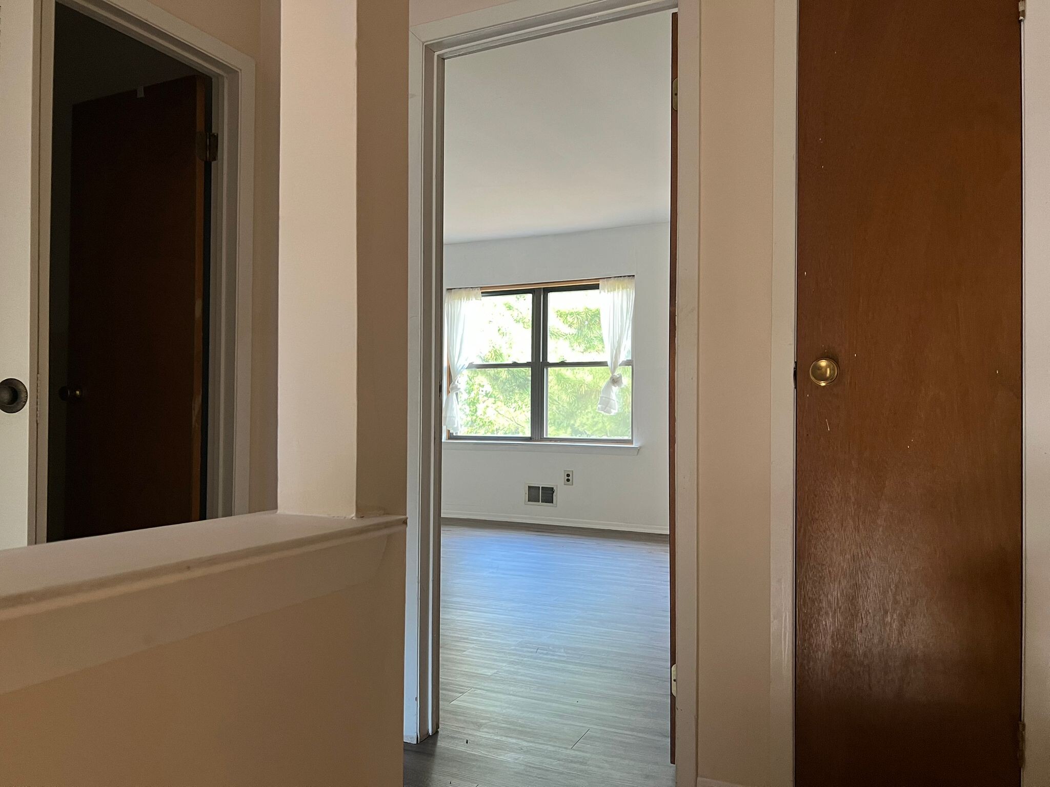 Building Photo - 304 Merrywood Dr