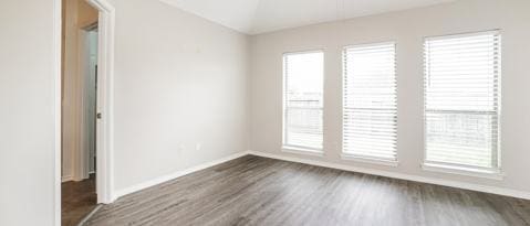 Building Photo - 27415 Macy Hills Ct