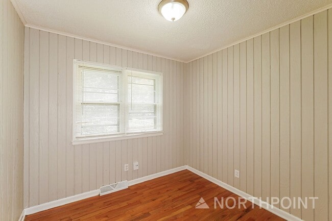 Building Photo - 3 BR/2BA | Newly Renovated Single Family Home | 1-Car Covered Parking | Gated backyard
