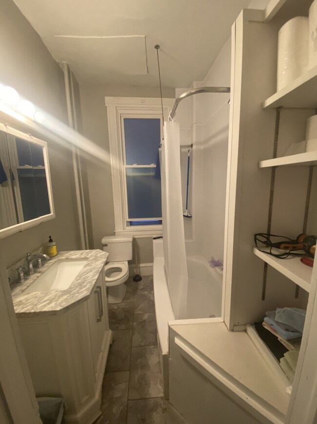 Building Photo - 3125 N Calvert St