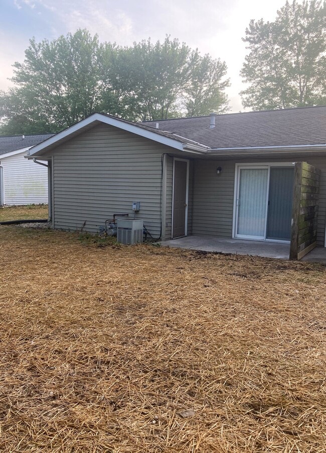 Building Photo - Carmichael Properties LLC. 1303