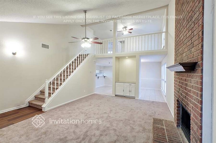 Building Photo - 2401 Forestmeadow Dr