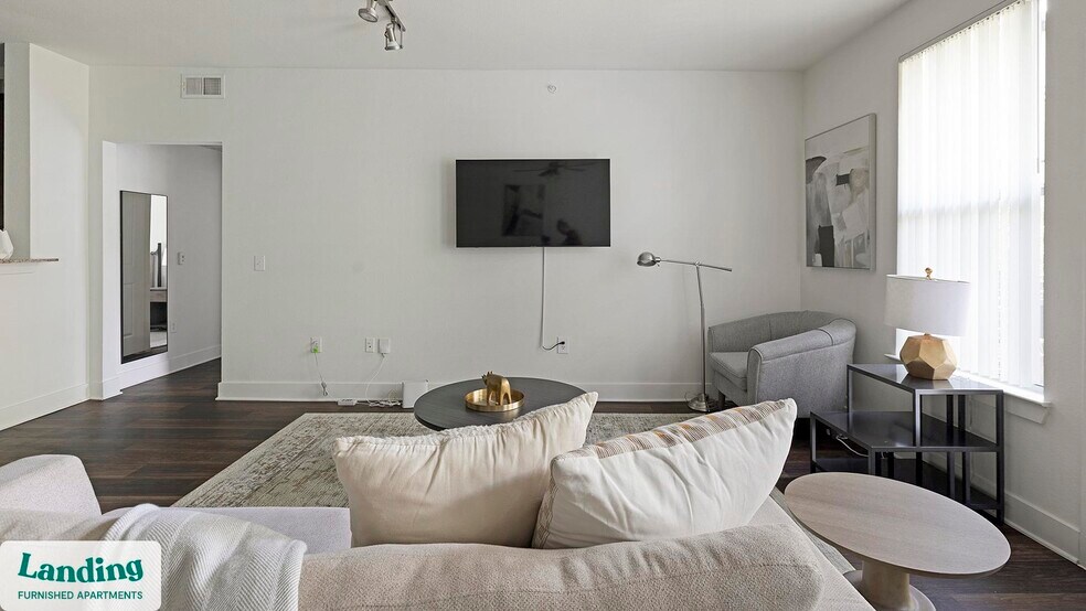 Building Photo - 7373 Valley View Ln