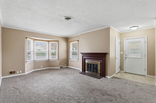 Building Photo - 2927 Brinker Ave