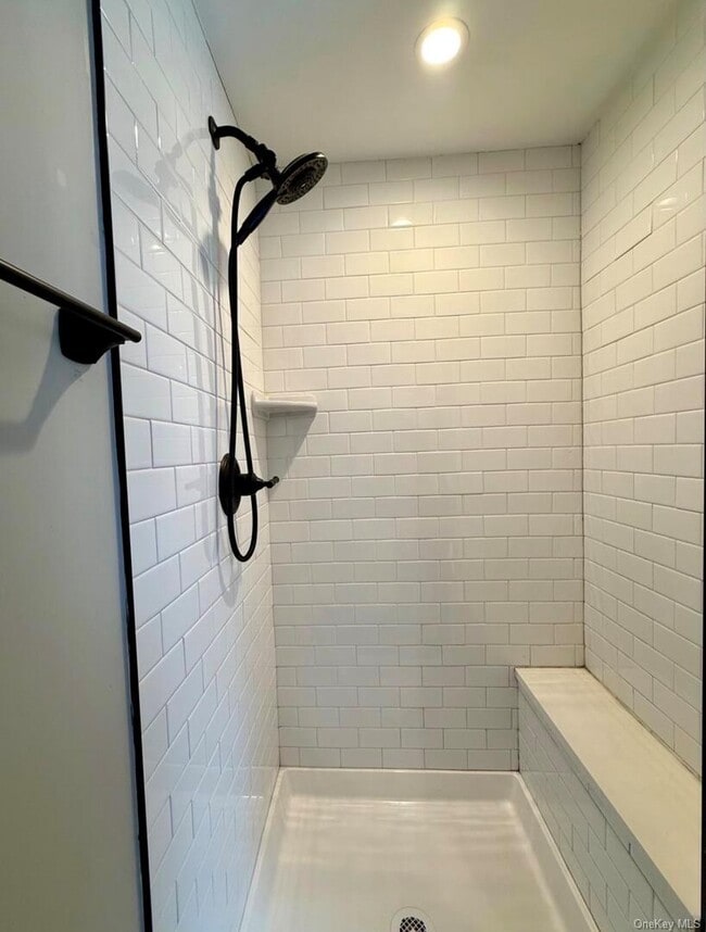 Building Photo - 45 Garfield St