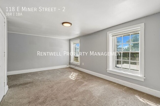 Building Photo - 118 E Miner St