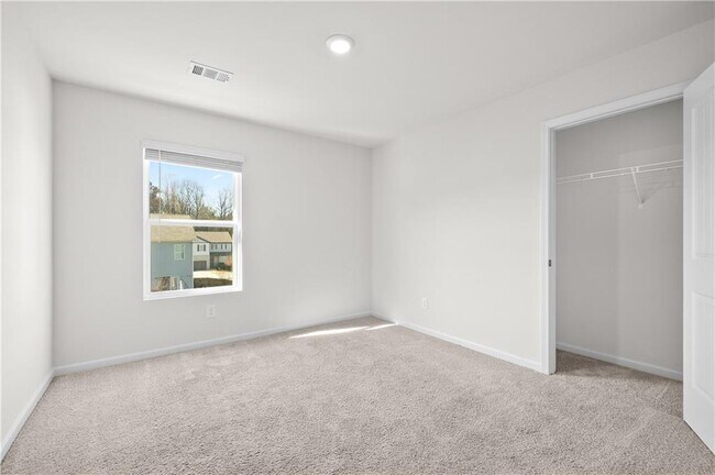 Building Photo - 63 Walnut Grv Wy