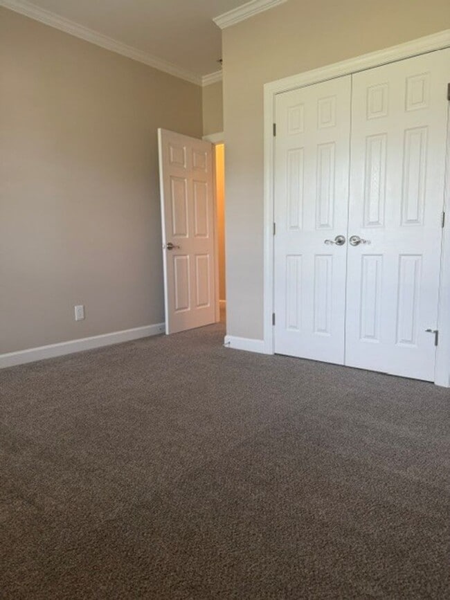 Building Photo - 3 Bed/2 Bath with Bonus Room in CBA Schools