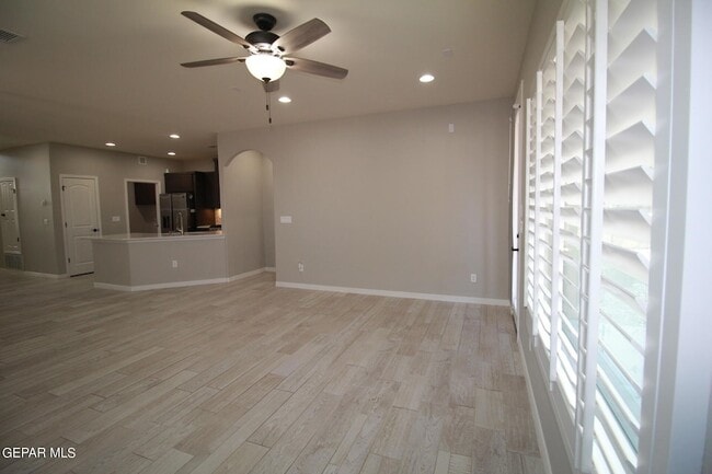 Building Photo - 509 Cedarwood Ave