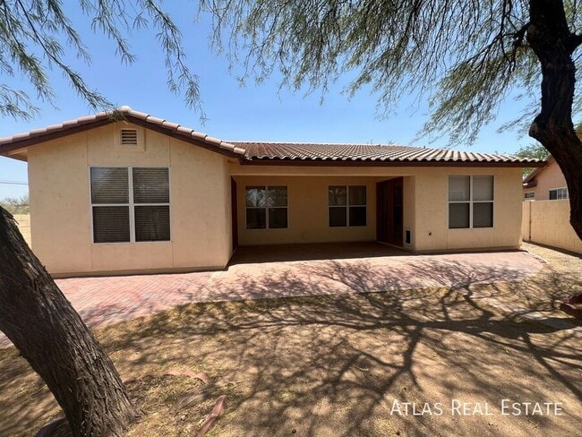 Building Photo - 9991 N High Meadow Trail