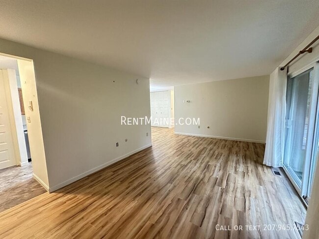 Building Photo - 26 Longrale Park